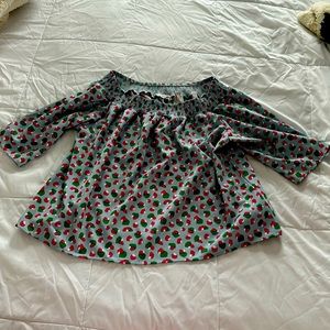 Michelle McDowell off should blouse.